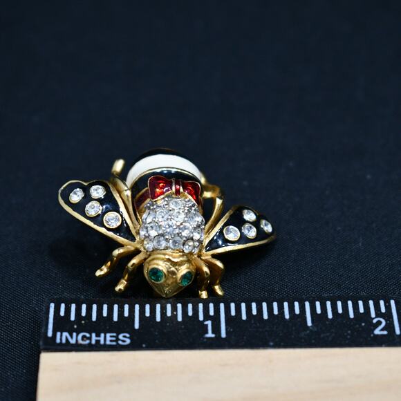Vintage Joan Rivers Bee Brooch, Gold Plated, Enamel Red White Black, 1990s - Picture 7 of 10